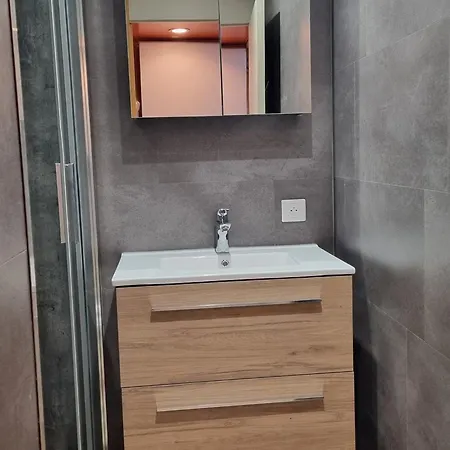 Apartment Fonctionnel 2 Pers - Proche Des Pistes - Vue Vallee - Fr-1-181-2874